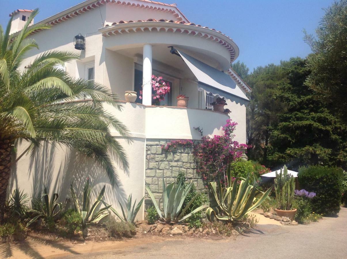 Rez De Villa Pebrier เฟรฌูส ภายนอก รูปภาพ